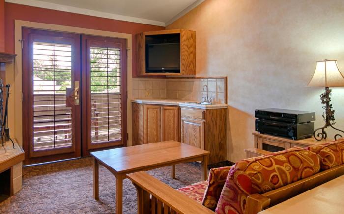 Sonoma Valley Inn, Tapestry Collection by Hilton
