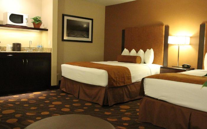 Best Western Plus Suites Hotel Coronado Island