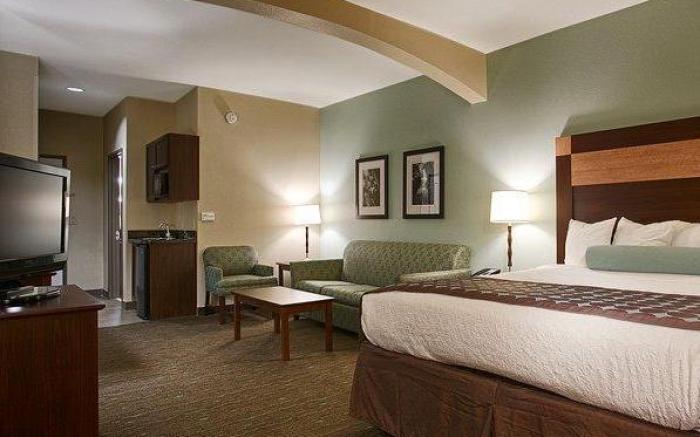 Best Western Plus Texarkana Inn and Suites