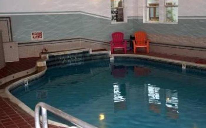 Camden Riverhouse Hotel and Inn