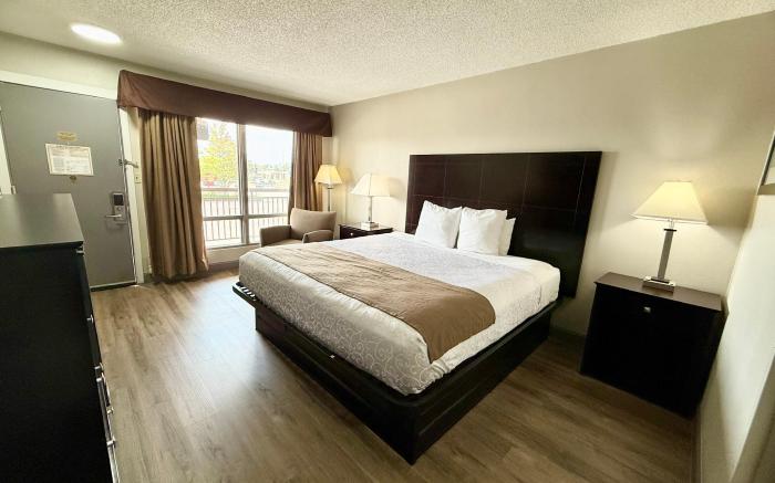 Days Inn by Wyndham St. Charles IL