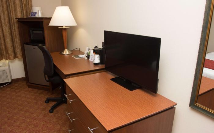 Best Western Lakewood Inn