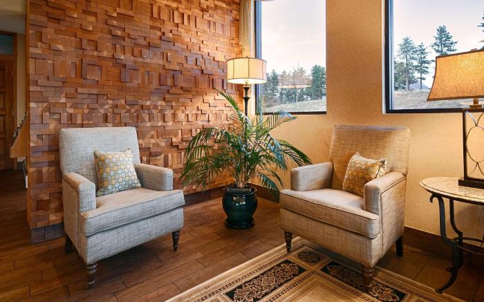 Best Western Plus Silver Saddle Inn