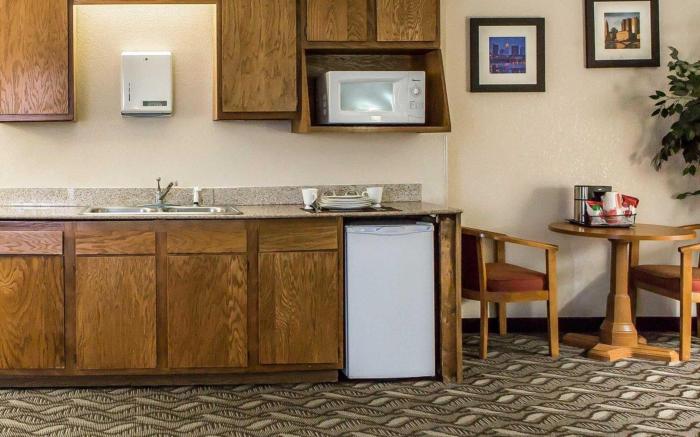 Quality Inn & Suites