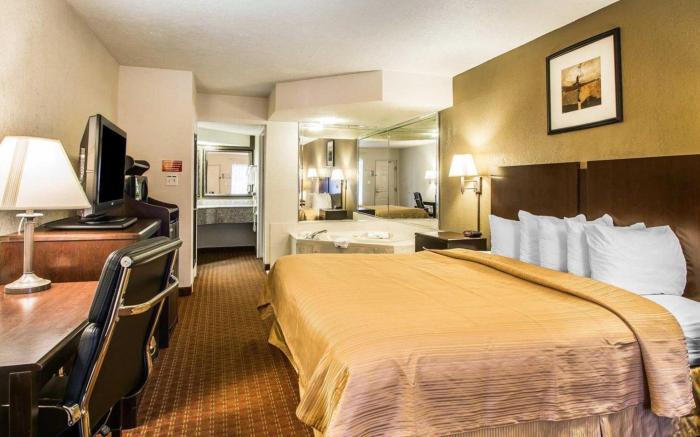 Quality Inn & Suites near Panama City Beach