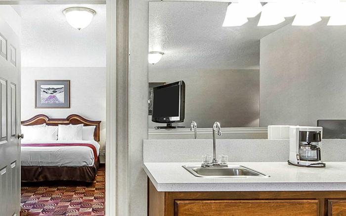 Comfort Suites Red Bluff near I-5
