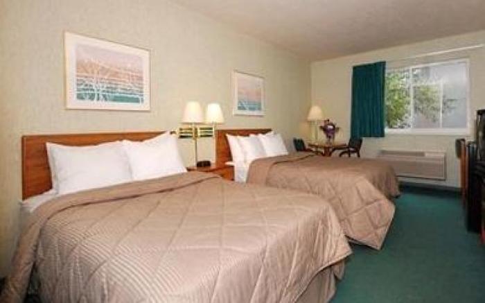 Econo Lodge Wausau - Rothschild
