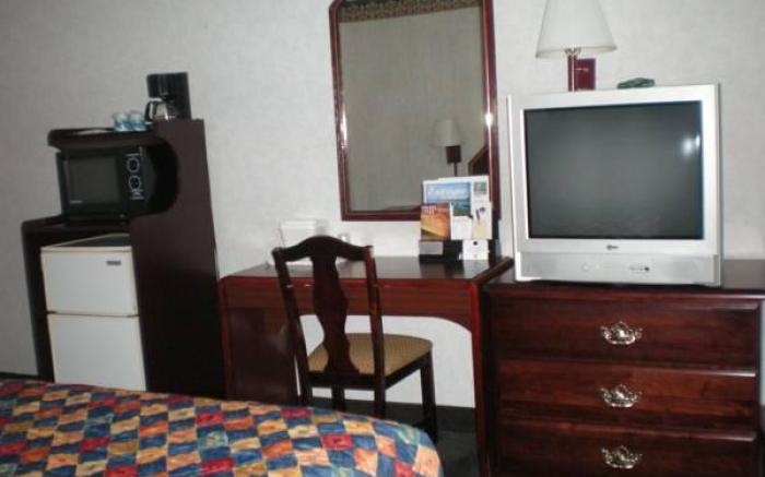 Continental Inn - Charlotte