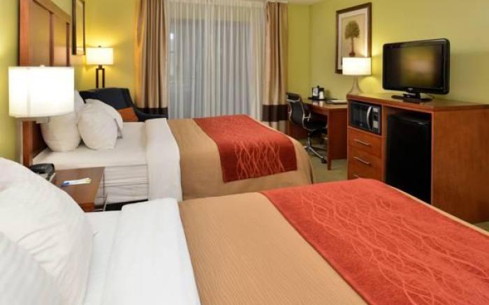 Comfort Inn & Suites Black River Falls I-94