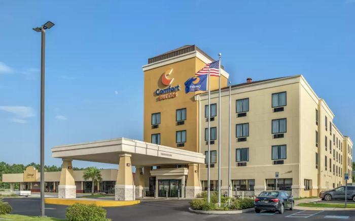Comfort Suites