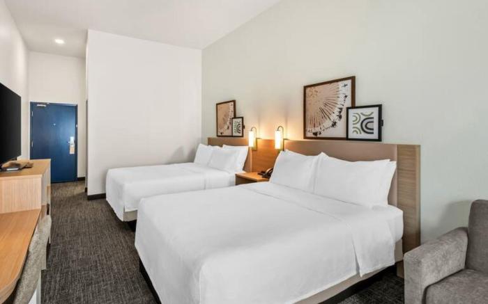 Spark by Hilton Duluth