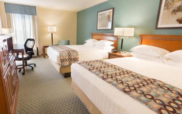 Drury Inn & Suites Birmingham Lakeshore Drive