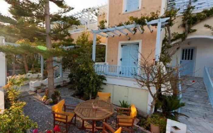 Sellada Apartments Santorini