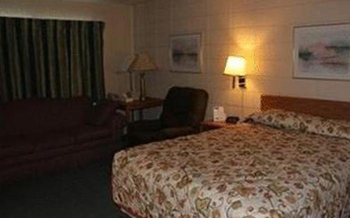 Grand Inn Fargo