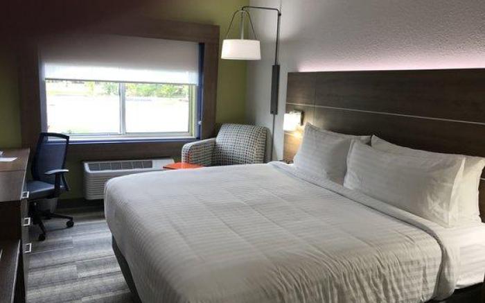 Holiday Inn Express Naples South - I-75 By IHG