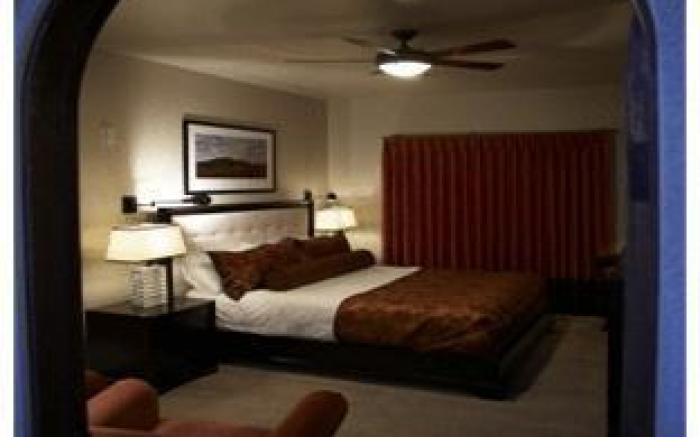 North Block Hotel