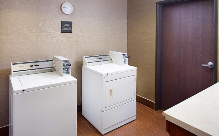 Hampton Inn & Suites Palmdale