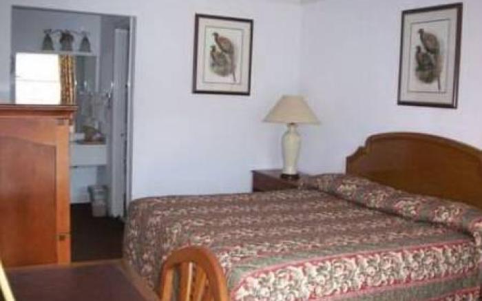 Houston Inn and Suites