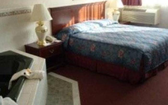 Wingate by Wyndham Lake George