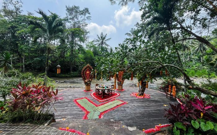PERMATA AYUNG PRIVATE ESTATE