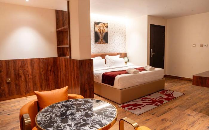 Hotel Golden Amulya Restwings