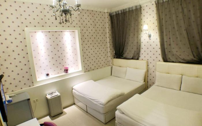 JJ Quad room 1
