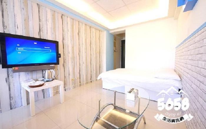 JJ 6 Pax Room 5