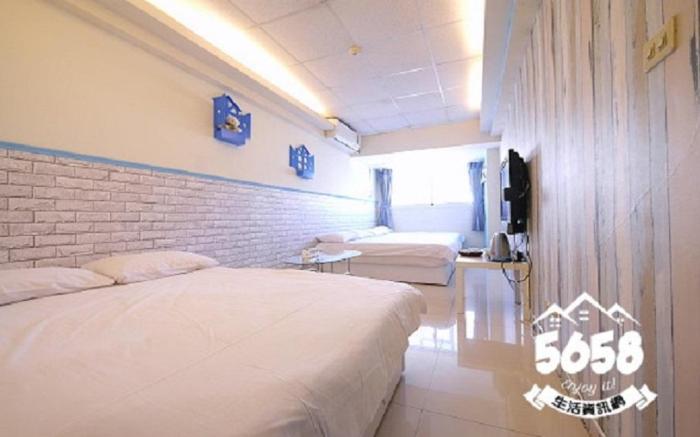 JJ 6 Pax Room 5