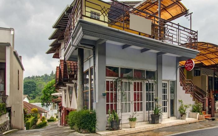Super OYO 90031 Villa Papada