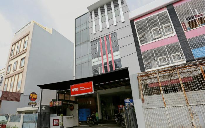SUPER OYO Capital O 90056 Wisma Kebon Kacang 9
