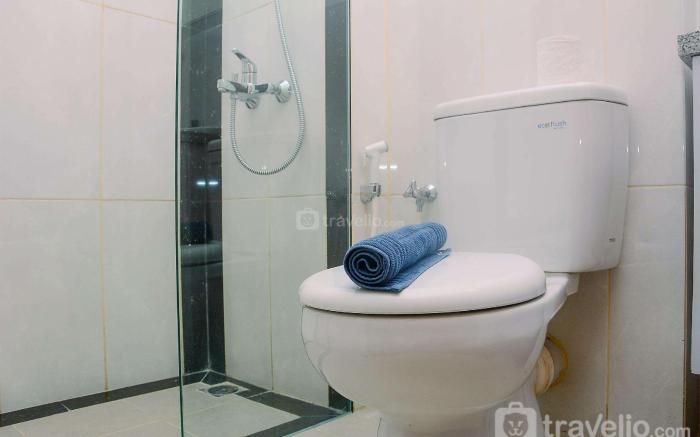 Modern 1BR at Grand Kamala Lagoon Apt By Travelio