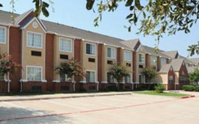 Regency Inn & Suites DFW