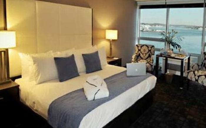 Oyster Point Hotel