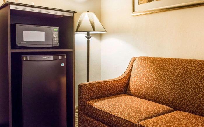 Quality Inn & Suites Indiana South