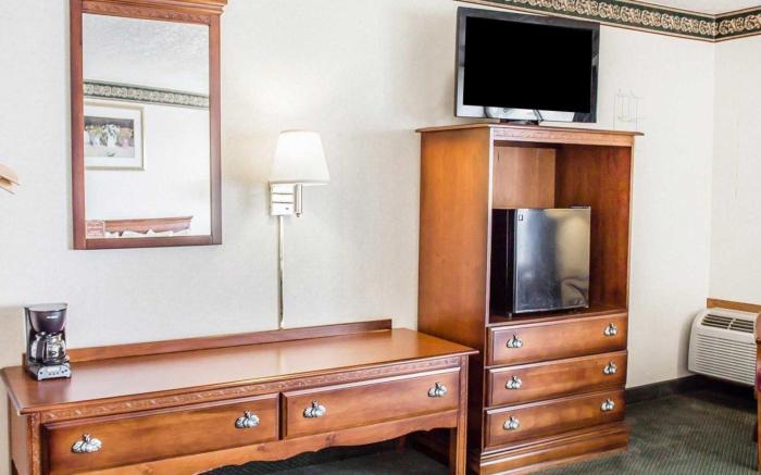 Quality Inn Lakefront