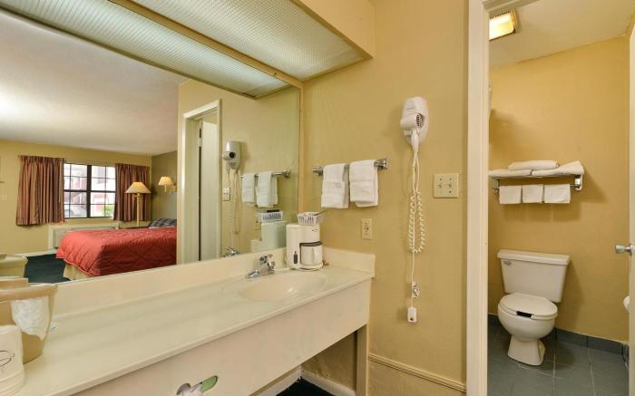 Americas Best Value Inn Meridian