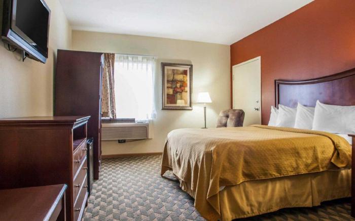 Quality Inn & Suites Ames Conference Center Near ISU Campus