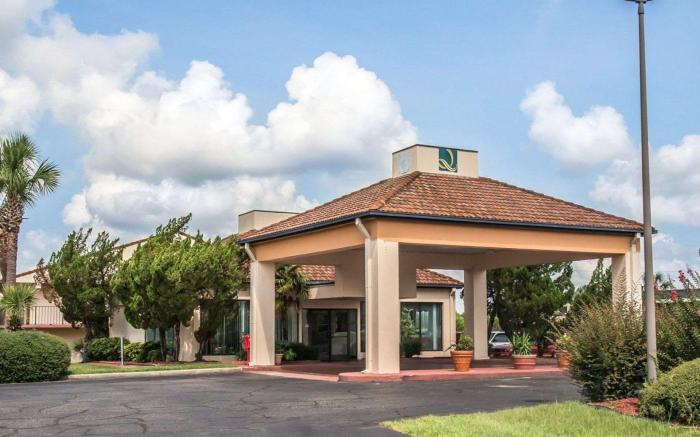 Quality Inn