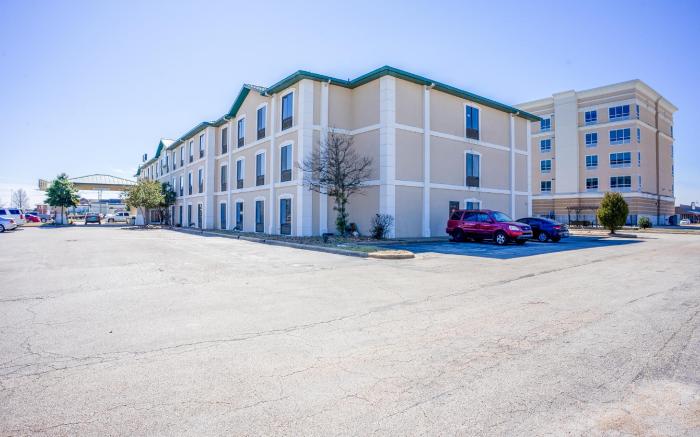 Ark Suites By OYO Jonesboro I-555