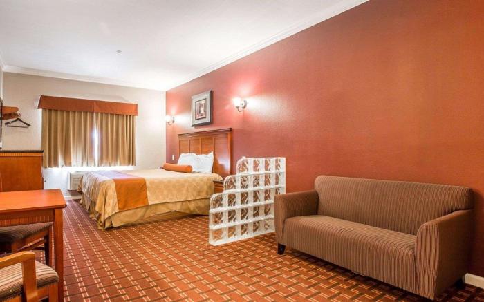 Rodeway Inn & Suites Pasadena