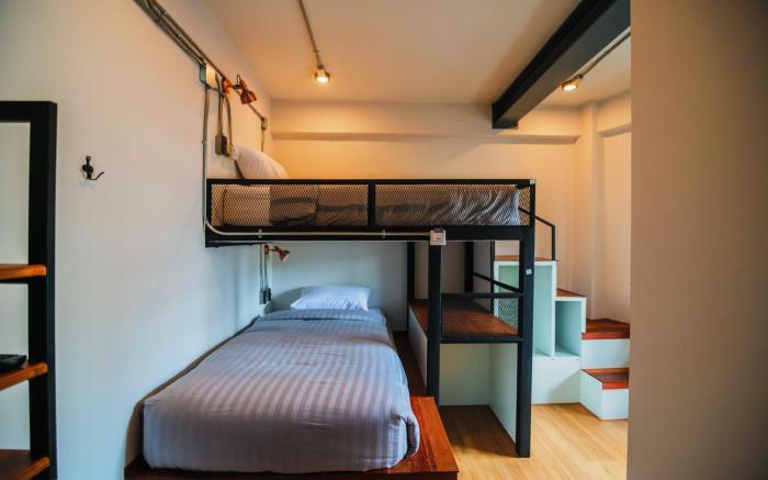 Chernchan Hostel