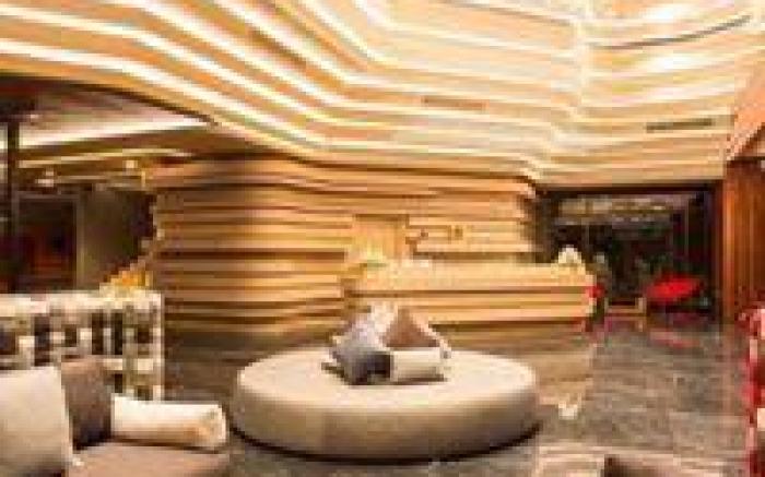 TONAOI GRAND HOTEL