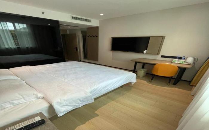 GreenTree Inn Taiyuan Guomao Business Hotel