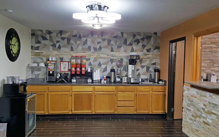 Americas Best Value Inn & Suites Harrisonville