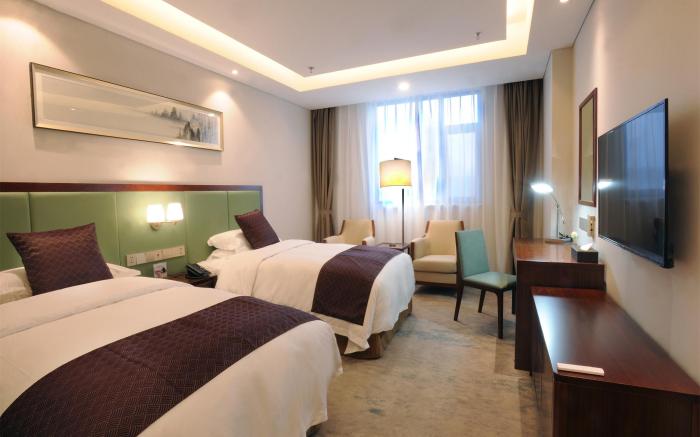 The Farrington Hotel B