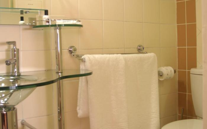 Queen's Place Guest House