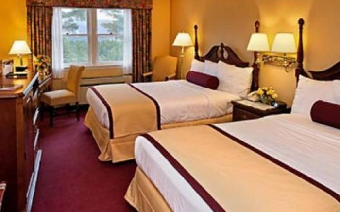 White Mountain Hotel and Resort