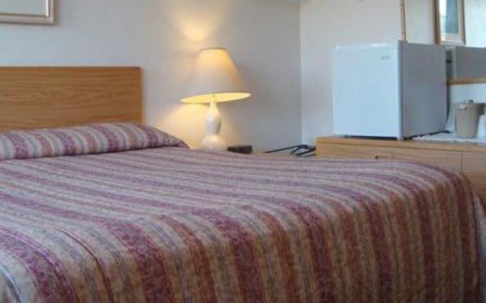Algoma Beach Motel