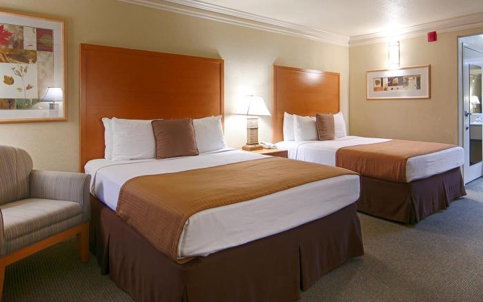 Best Western Inn and Suites Lemoore