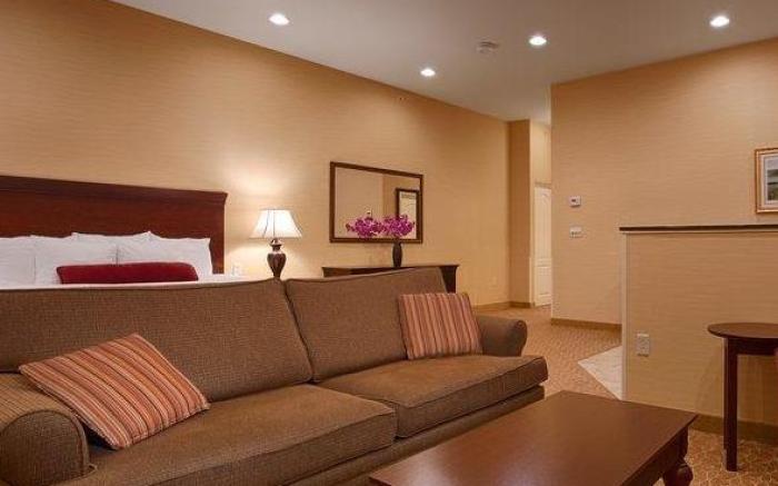 Best Western Plus Vineyard Inn and Suites